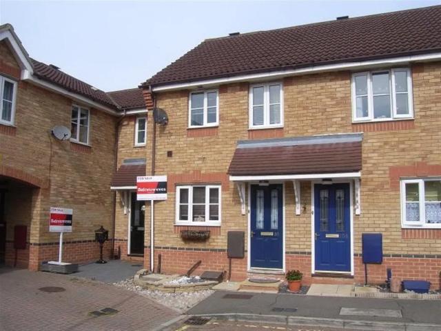 2 bedroom end of terrace house to rent