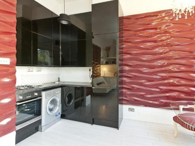 2 bedroom end of terrace house to rent