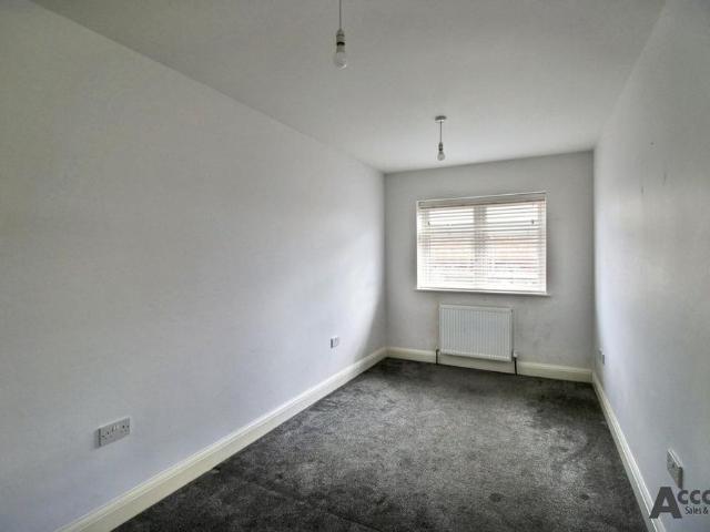 2 bedroom end of terrace house to rent