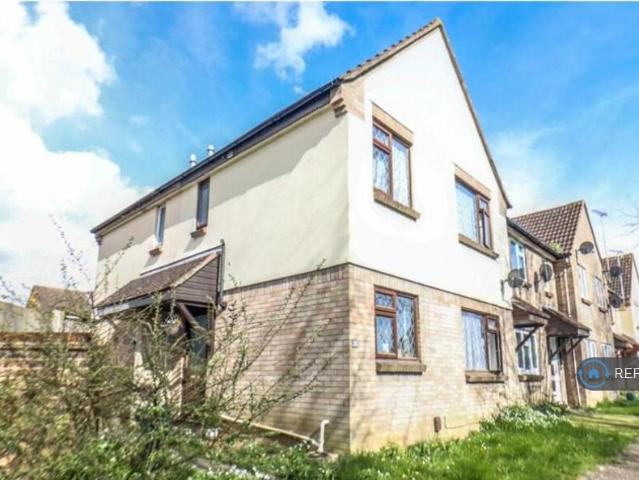 2 bedroom end of terrace house to rent