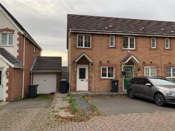 2 bedroom end of terrace house to rent