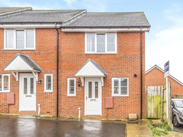 2 bedroom end of terrace house to rent