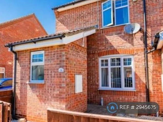 2 bedroom end of terrace house to rent
