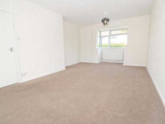 2 bedroom end of terrace house to rent
