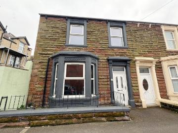 2 bedroom end of terrace house to rent