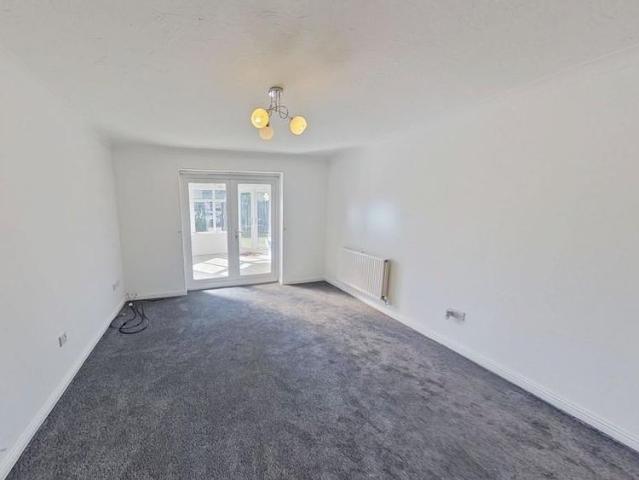 2 bedroom end of terrace house to rent