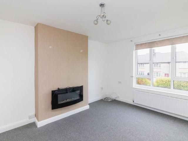 2 bedroom end of terrace house to rent