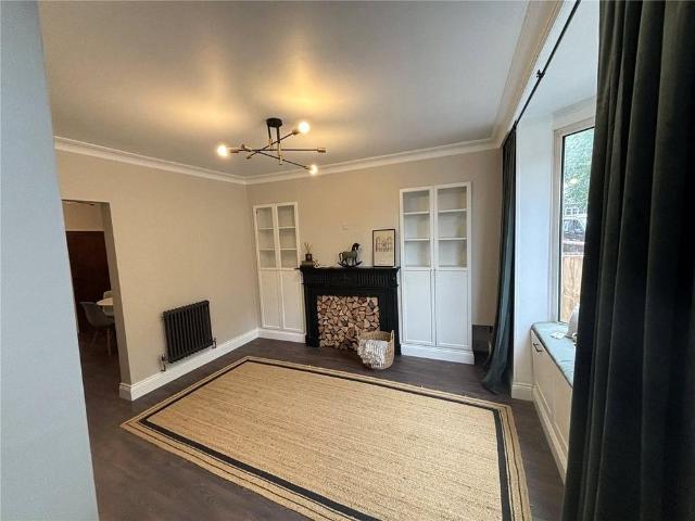 2 bedroom end of terrace house to rent