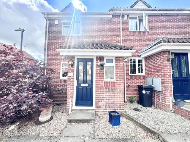 2 bedroom end of terrace house to rent