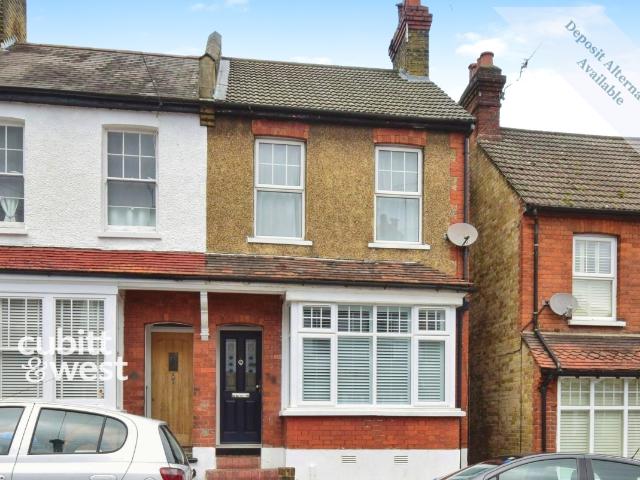 2 bedroom end of terrace house to rent