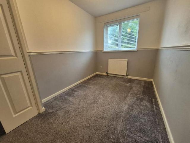 2 bedroom end of terrace house to rent
