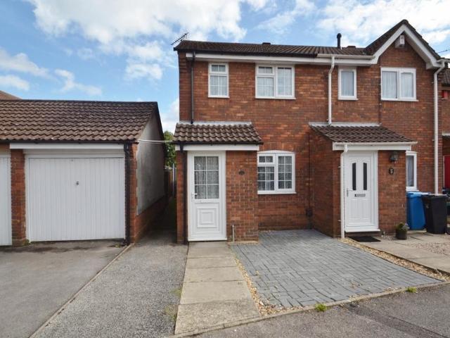 2 bedroom end of terrace house to rent