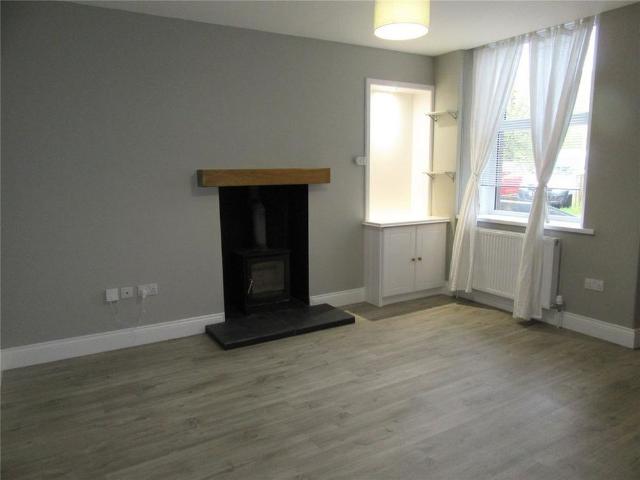 2 bedroom end of terrace house to rent