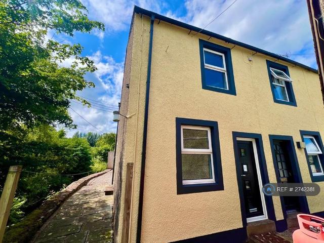 2 bedroom end of terrace house to rent