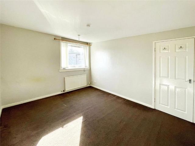 2 bedroom end of terrace house to rent