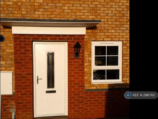 2 bedroom end of terrace house to rent