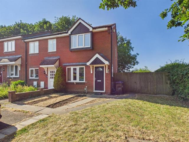 2 bedroom end of terrace house to rent