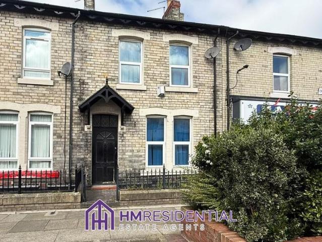 2 bedroom end of terrace house to rent