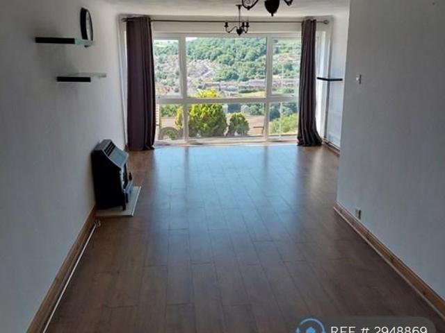 2 bedroom end of terrace house to rent