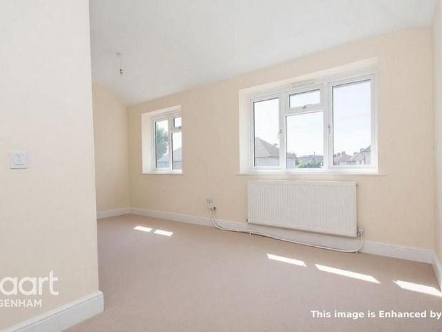 2 bedroom end of terrace house to rent