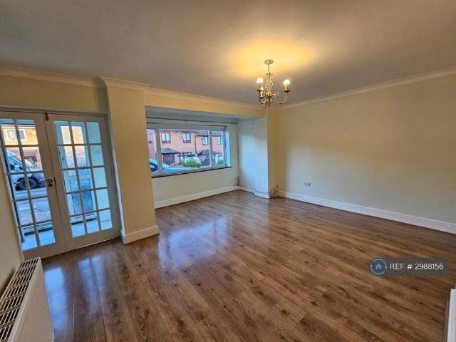 2 bedroom end of terrace house to rent