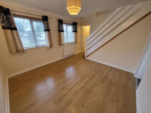 2 bedroom end of terrace house to rent
