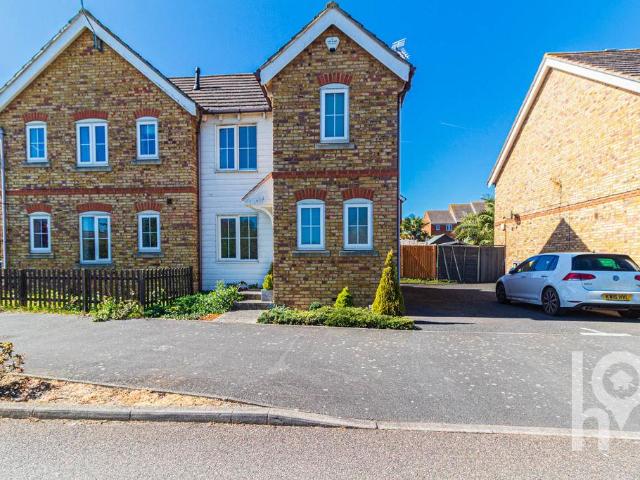 2 bedroom end of terrace house to rent