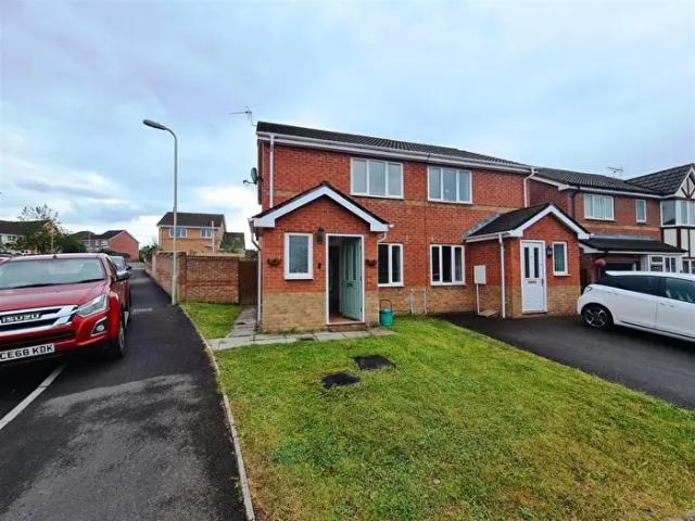 2 Bedroom End Of Terrace House To Rent In Terry's Way, Llanharan, Pontyclun, CF72