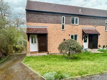 2 Bedroom End Of Terrace House To Rent In The Camellias, Banbury, OX16