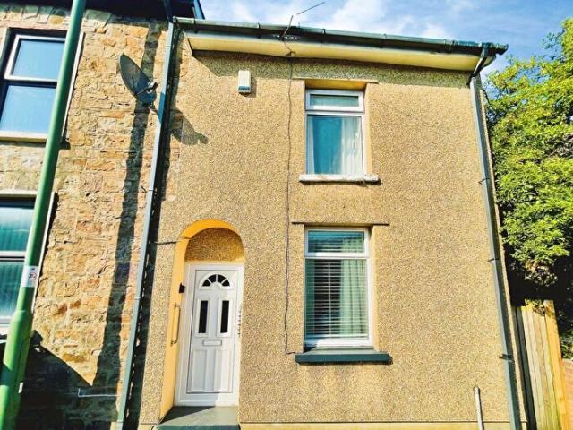 2 Bedroom End Of Terrace House To Rent In George Street, Brynmawr, NP23