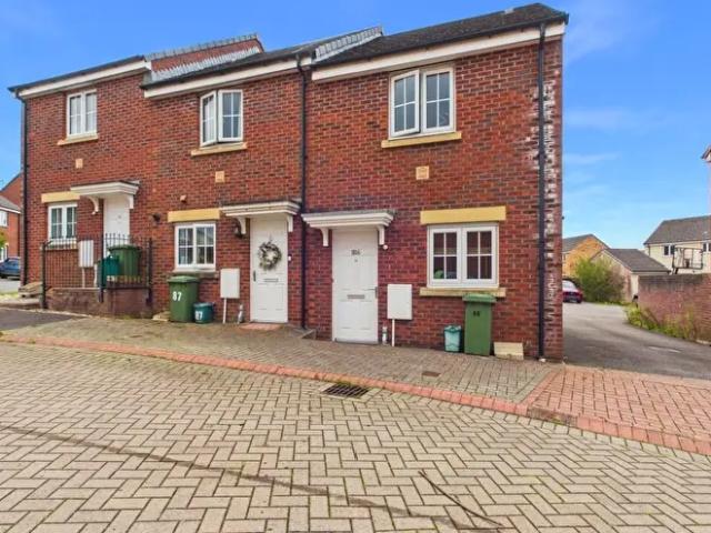 2 Bedroom End Of Terrace House To Rent In Lonydd Glas, Llanharan, CF72