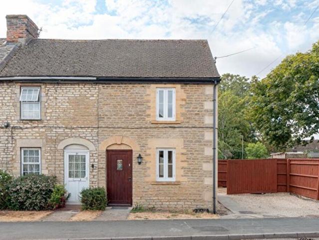 2 Bedroom End Of Terrace House To Rent In Lyne Road, Kidlington, Oxon, OX5