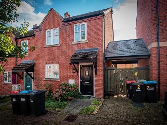 2 Bedroom End Of Terrace House To Rent In Rays Close, Bletchley, MK2