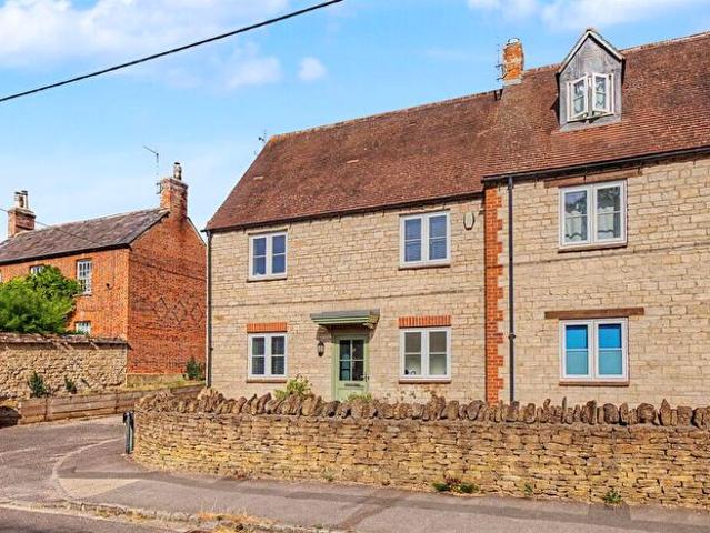 2 Bedroom End Of Terrace House To Rent In Sunderland Court, Bladon, OX20