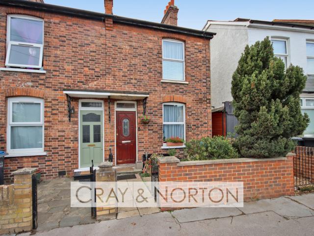 2 Bedroom End Of Terrace to rent
