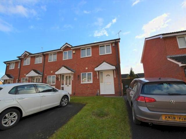2 Bedroom End Terrace House To Rent In Heron Drive, Lenton, Nottingham, NG7