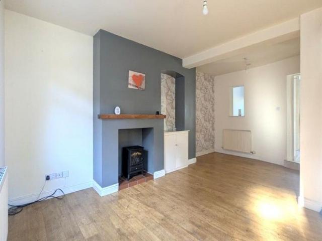 2 Bedroom End Terrace To Let