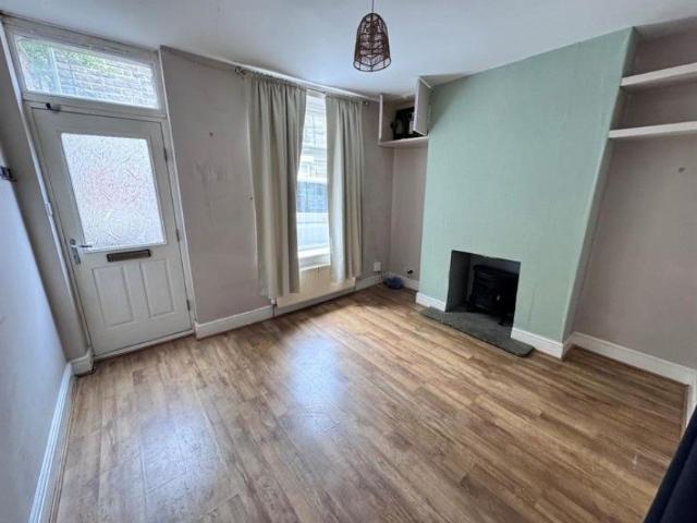 2 Bedroom End Terrace To Let