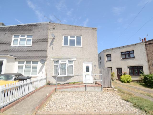 2 bedroom end terraced house to rent