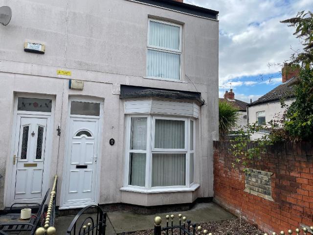 2 Bedroom End Terraced House To Rent