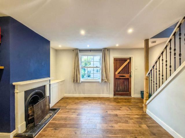 2 Bedroom End Terraced House To Rent