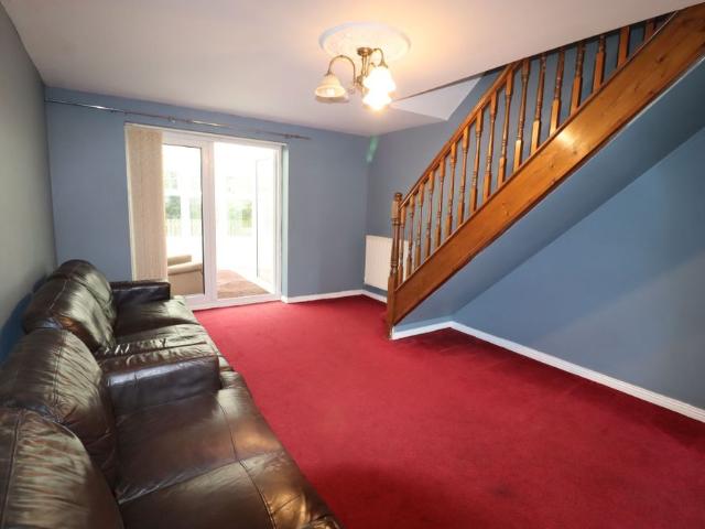 2 Bedroom End Terraced House To Rent