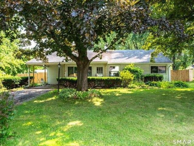 2 bedroom, Enfield CT 06082 105610409