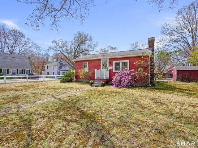2 bedroom, Enfield CT 06082 105189874