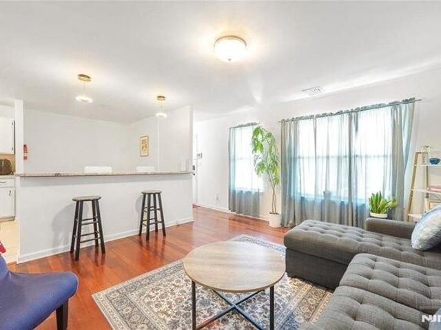 2 bedroom, Englewood NJ 07631 105207191
