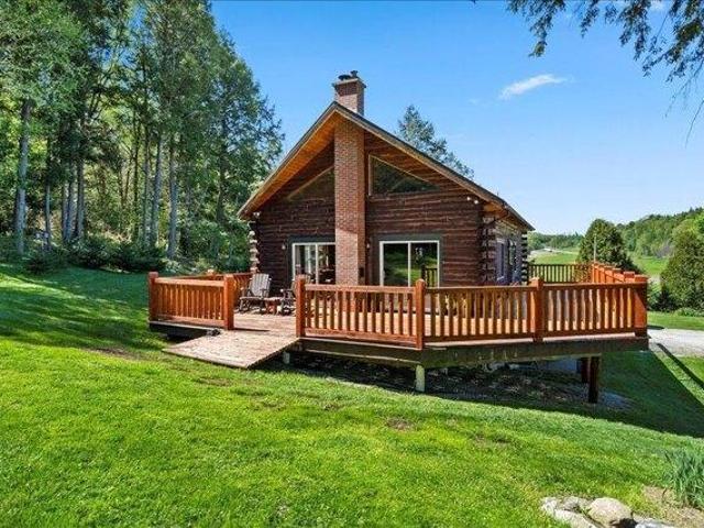 2 bedroom, Enosburg Falls VT 05450 105651291