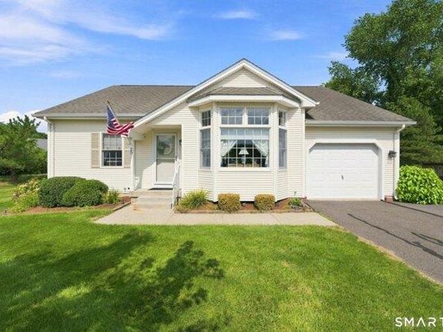 2 bedroom, East Windsor CT 06016 105574759