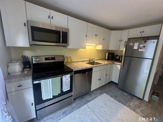 2 bedroom, East Granby CT 06026 104351282