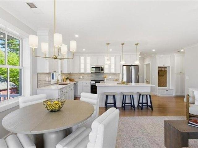 2 bedroom, East Greenwich RI 02818 105577337