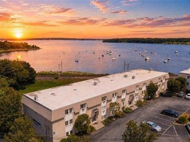 2 bedroom, East Greenwich RI 02818 105752576